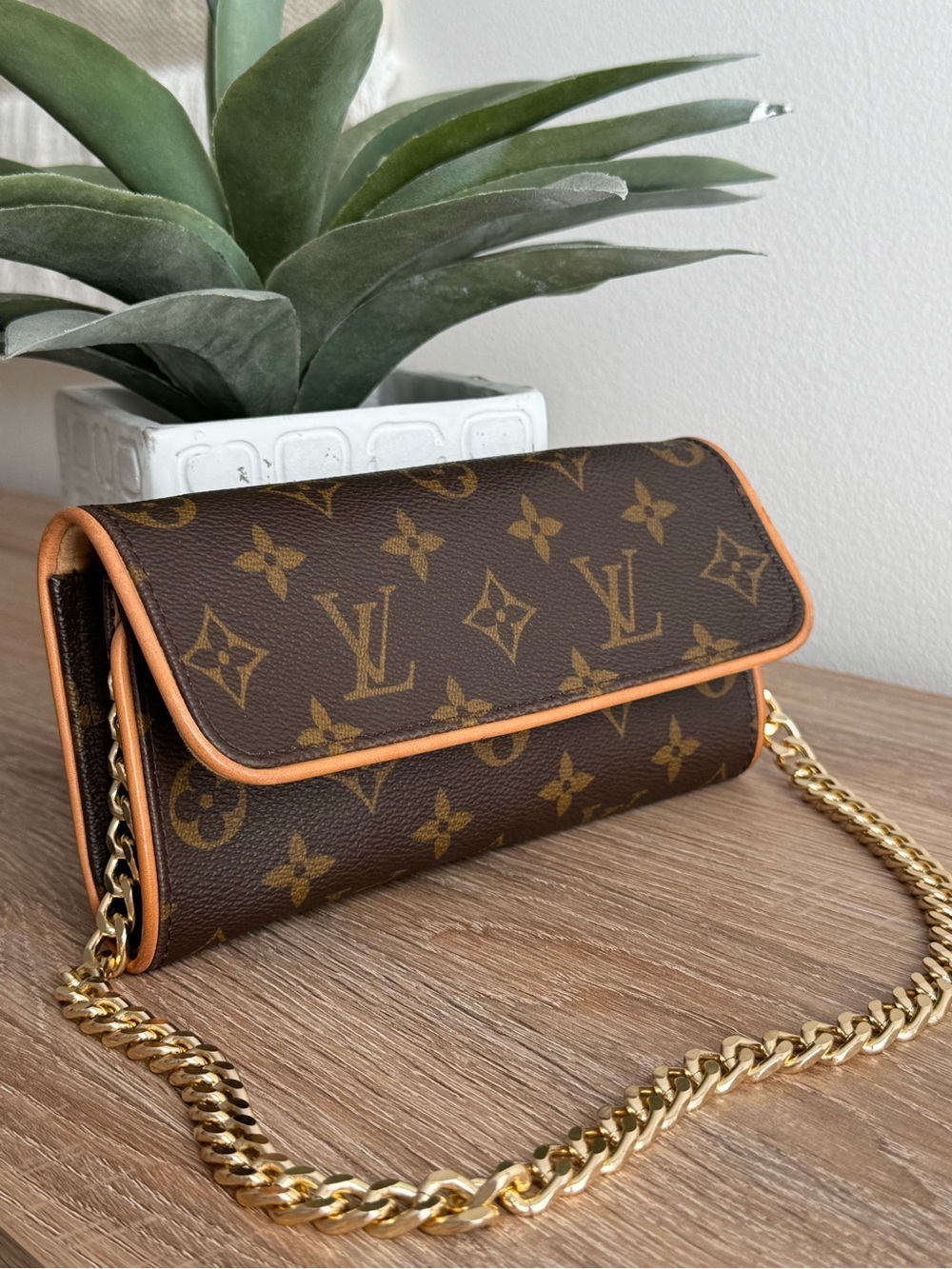 ✅AUTH✅LOUIS VUITTON TWIN PM SHOULDER BAG - Picture 4 of 17